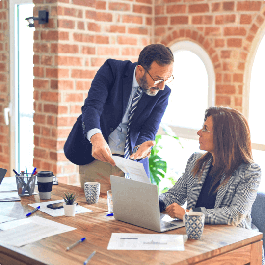 Invest Pro 2.0 - Team von Kryptowährungsexperten